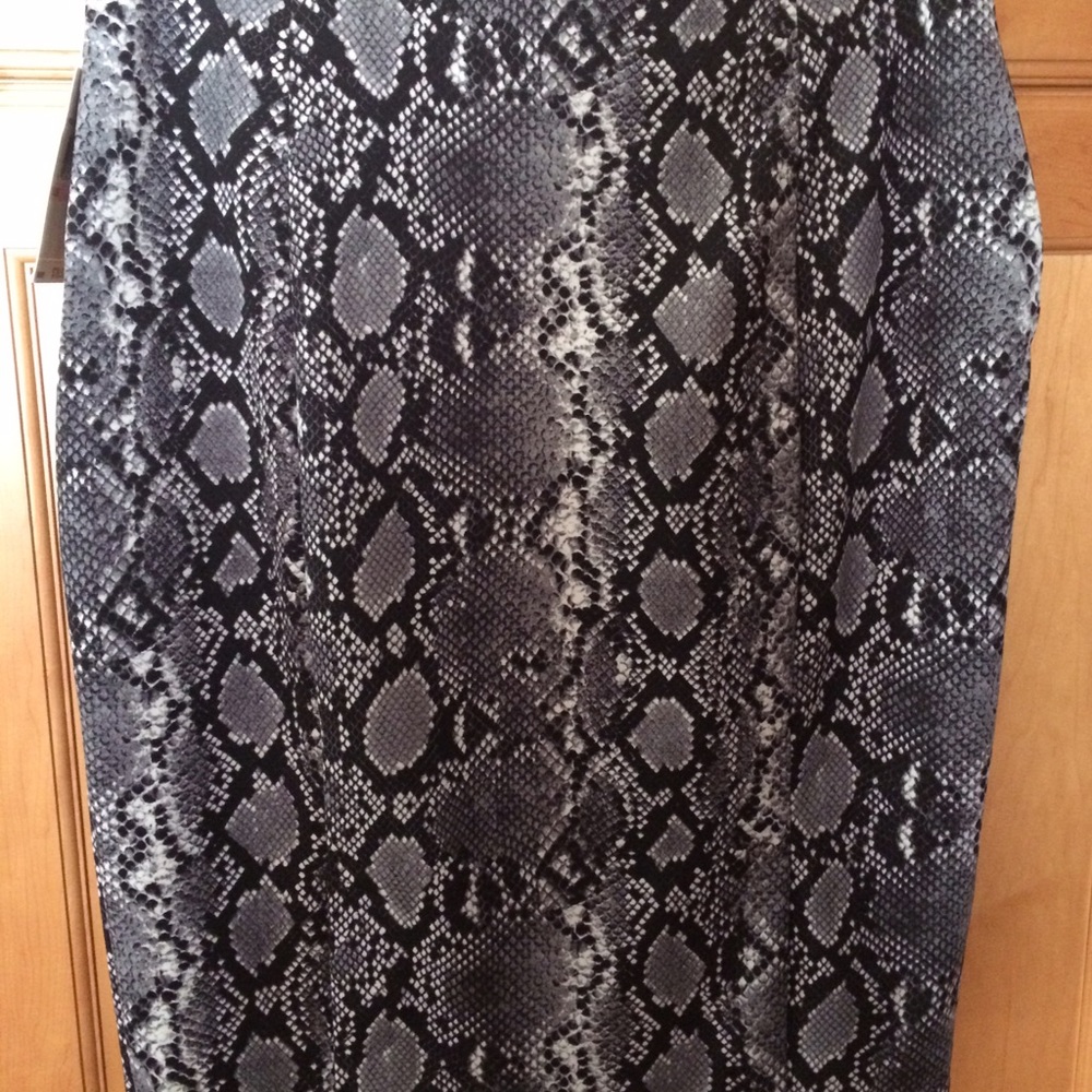 🆕Michael by MICHAEL Kors Pencil skirt - Picture 2 of 3